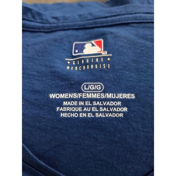 Philadelphia Phillies Women’s V-Neck /Official MLB Genuine Merchandise (L) NWT - Picture 2 of 3